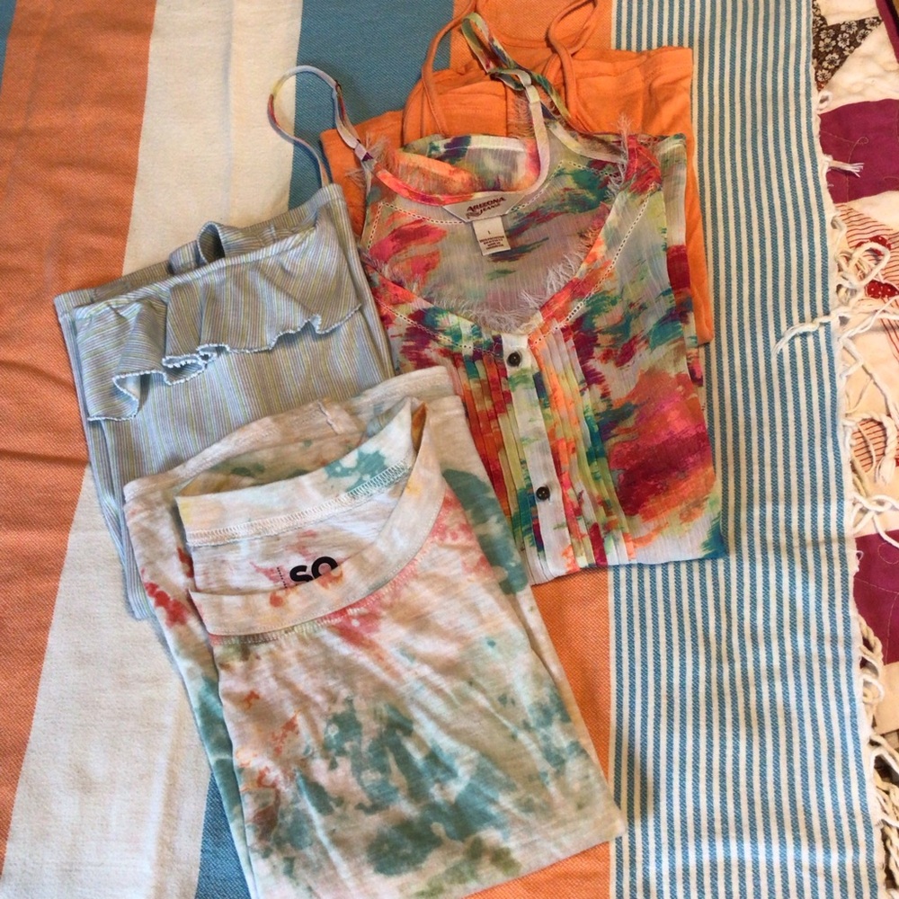 Bundle of fun summer tanks.